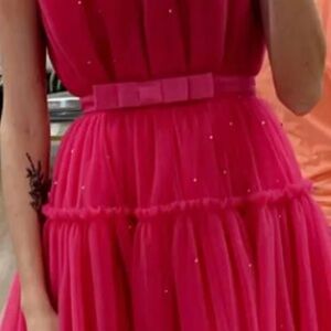 Elegant Pink Sleeveless Dress